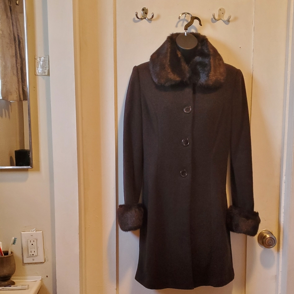 Ladies Woolen Coat